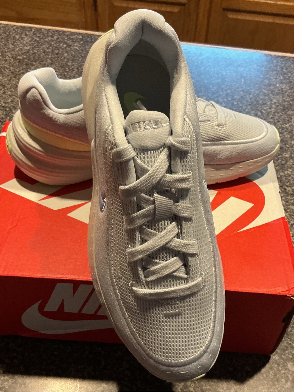 Nike Uplift SC Women’s Athletic Sneakers women’s 6.5 style IB2766 008 brand new - Picture 6 of 7
